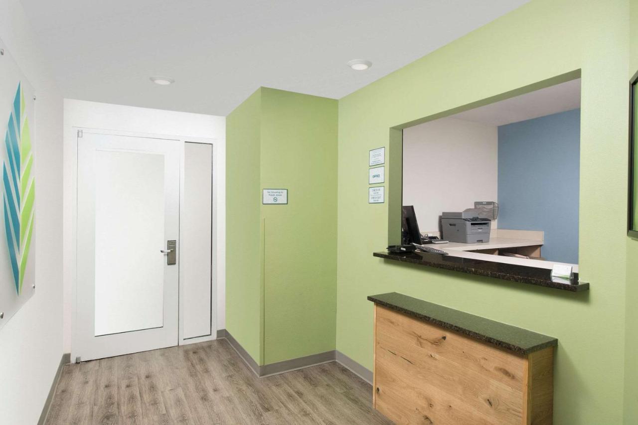 Woodspring Suites Gainesville I-75 מראה חיצוני תמונה