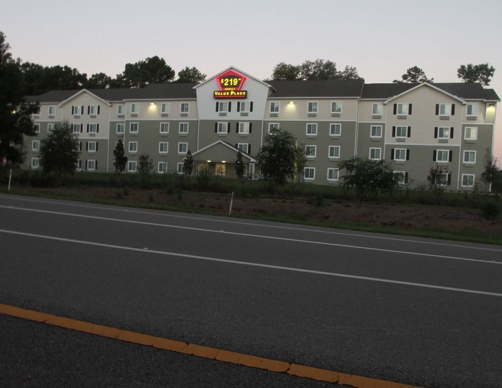 Woodspring Suites Gainesville I-75 מראה חיצוני תמונה